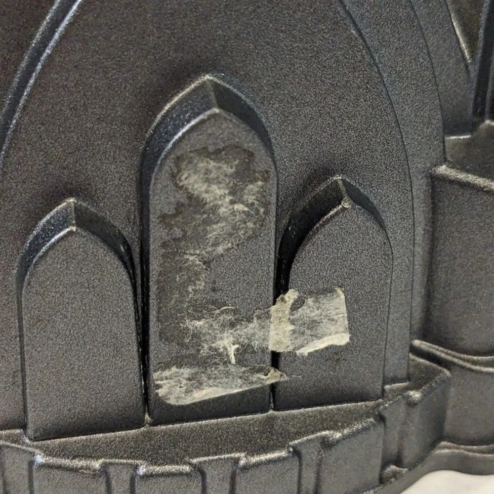 Nordic Ware Cathedral Bundt Pan Cast Aluminum 9 Cup Gothic Arch Graphite Gray